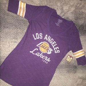 La lakers women’s top